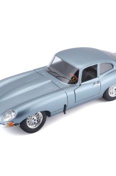 Автомодель Bburago Jaguar E-type Coupe 1961 (18-12044)