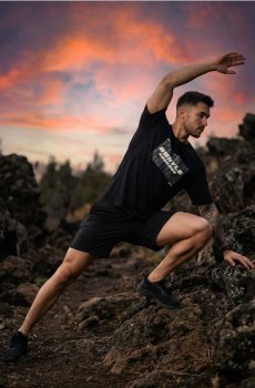 Футболка слім фіт із коротким рукавом - чорний