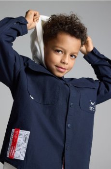 Reserved - Бавовняна сорочка з каптуром - темно-синій - 481HW-59X