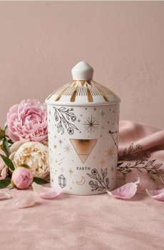 Ароматична свічка з мотивом зодіаку з ароматом півонії та рожевого замшу - золотий