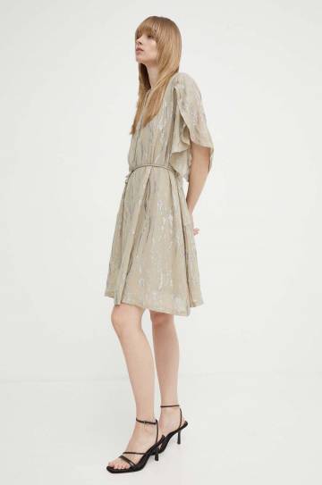 Платье Bruuns Bazaar OdiaBBParez dress цвет бежевый mini прямое BBW3953 Платье Bruuns Bazaar OdiaBBParez dress цвет бежевый mini прямое BBW3953