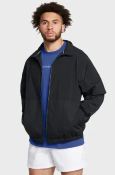 Мужская черная ветровка UA Crinkle Woven Jacket Черный S Under Armour 1386605-001