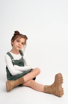 Черевики челсі підліткові велюрові бежеві Estro ER00114542