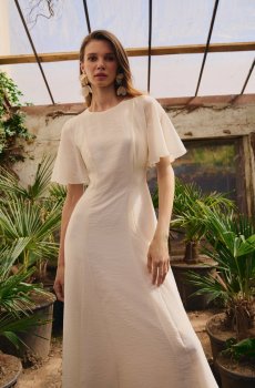 Молочна сукня максі з органзи