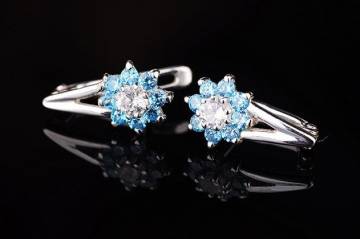 Серебряные серьги (фианиты) 12699 Серебряные серьги (фианиты) 12699
