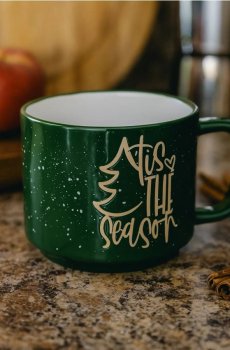 Святкова кам’яна кружка з написом «’Tis the season» - зелений