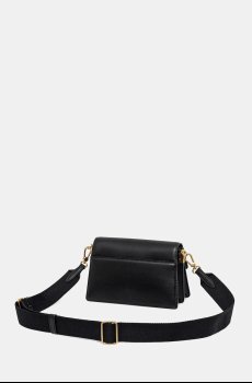 Кожаная сумочка Lacoste