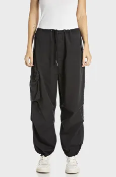 Женские черные карго Черный XS Replay W8130 .000.85057G