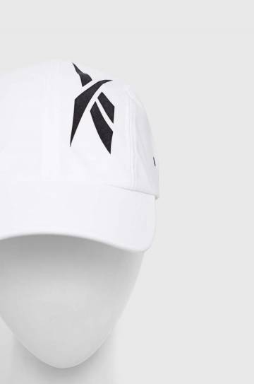 Кепка Reebok Tech Style цвет белый с принтом Кепка Reebok Tech Style цвет белый с принтом