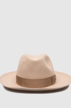 Бежевая шляпа Amedeo с логотипом