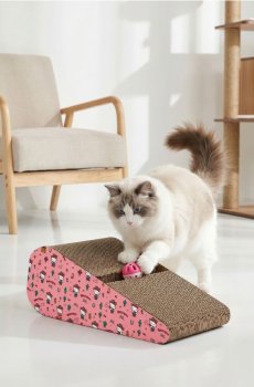 Кігтеточка для котів з м’ячиком Hello Kitty - рожевий