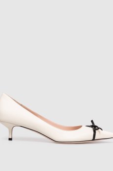 Бежевые кожаные туфли Bepointy