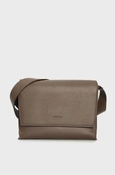 Мужская коричневая сумка MICRO PEBBLE MESSENGER 27 Коричневый ONESIZE Calvin Klein LV04D3034G