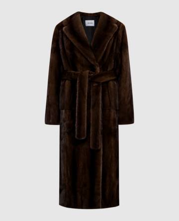 Коричневая шуба из меха норки