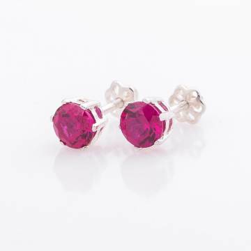 Серебряные серьги-гвоздики с корундом рубином нано 6 мм 121977 Серебряные серьги-гвоздики с корундом рубином нано 6 мм 121977
