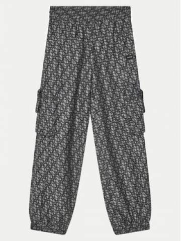 Guess Штани з тканини J5RB09 WH2K0 Чорний Cargo Fit Guess Штани з тканини J5RB09 WH2K0 Чорний Cargo Fit