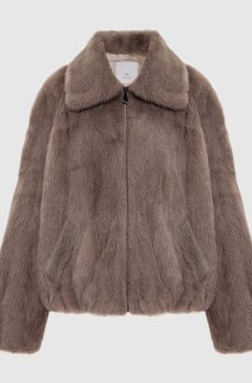 Бежевая шуба из меха норки