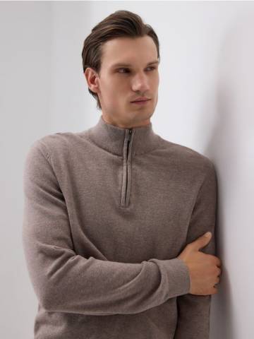 Reserved - Джемпер на блискавці з коміром-гольф - бежевий - 043FR-80M