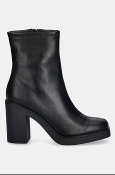 Полусапожки Steve Madden Mesmerize