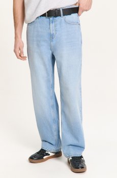 Cropp - Вільні джинси з ефектом виварювання - синій