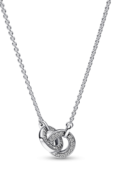 Намисто з переплетенними кільцями