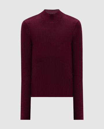 Бордовый топ с фигурным вырезом Бордовый топ с фигурным вырезом