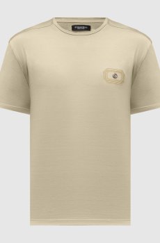 Зеленая футболка с логотипом