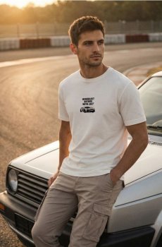 Бавовняна футболка з написом - кремовий