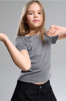 Ребриста футболка з коротким рукавом - чорний