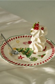 Тарілка з різдвяним мотивом - червоний