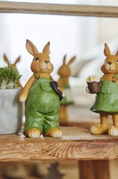 Садова декорація у формі зайця - блідо-зелений