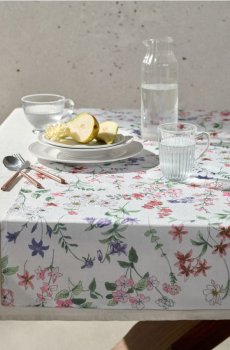 Доріжка на стіл з квітковим мотивом - білий