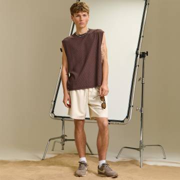 Cropp - Футболка з додаванням віскози - темно коричневий