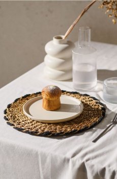 Плетена кругла підставка на стіл - бежевий