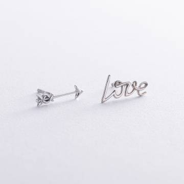 Серьги - пусеты "Love" в белом золоте с07673 Серьги - пусеты "Love" в белом золоте с07673