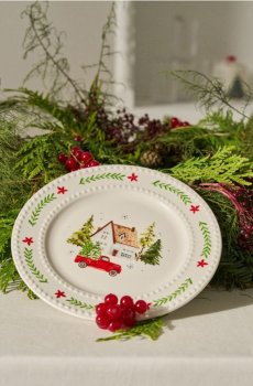 Керамічна різдвяна тарілка з мотивом будинку - червоний