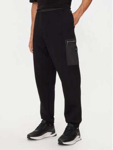 Armani Exchange Спортивні штани XM000084 AF10818 UC001 Чорний Regular Fit Armani Exchange Спортивні штани XM000084 AF10818 UC001 Чорний Regular Fit