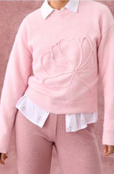 Светр з 3D аплікацією та домішкою вовни - пастельний рожевий