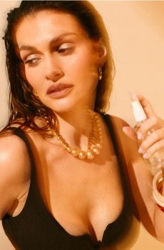 Bikini top ar žakarda zebrveida rakstu - темно коричневий