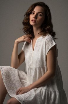 Ажурна міні-сукня - білий