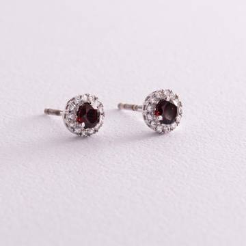 Серебряные серьги - пусеты с пиропами и фианитами 2112/9р-GAR Серебряные серьги - пусеты с пиропами и фианитами 2112/9р-GAR