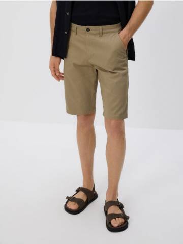 Reserved - Шорти чинос звичайного крою - оливковий - 0047V-91X