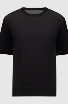 Черная футболка из шелка