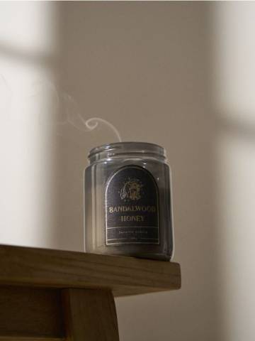 Ароматична свічка Sandalwood Honey - чорний Ароматична свічка Sandalwood Honey - чорний