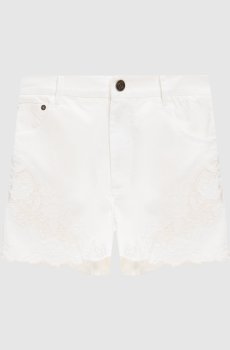 Белые джинсовые шорты с вышивкой