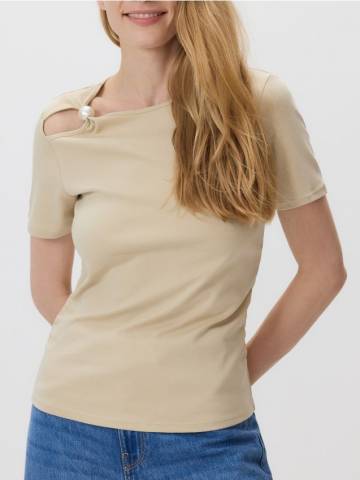Reserved - T‑shirt з декоративною деталлю - бежевий - 451FS-08X