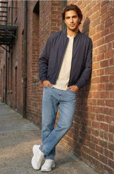 Бомбер - темно-синій