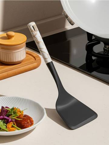 Кухонна лопатка - чорний