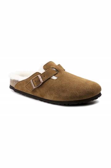 Замшевые тапочки Birkenstock Boston цвет коричневый 1001141 Замшевые тапочки Birkenstock Boston цвет коричневый 1001141