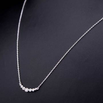 Серебряное колье с фианитами 18368 Серебряное колье с фианитами 18368